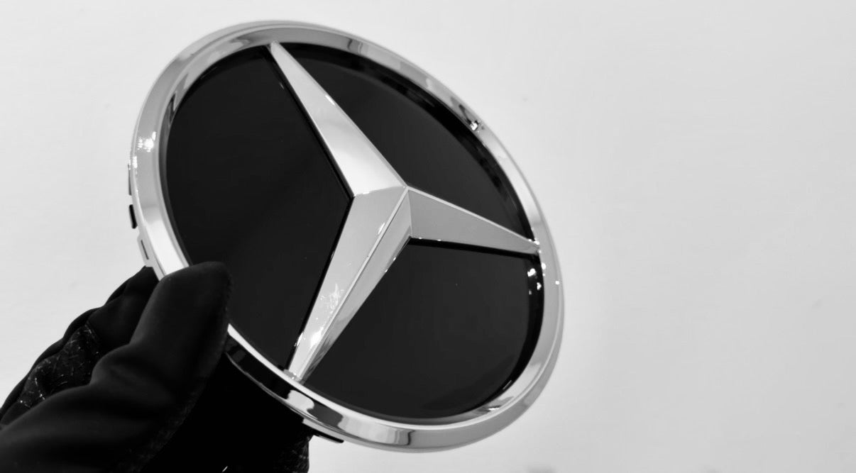 MERCEDES A45 AMG W176 - GRILL EMBLEM STAR BADGE