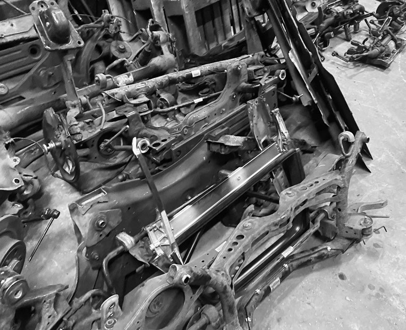 Performance Car Axles x20 - C63 / A45 AMG / LAND ROVER DISCOVERY 4 / RANGE ROVER SPORT / GOLF GTI